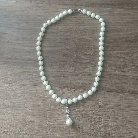 Pearl necklace - Picture 1 of 11